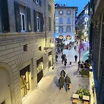 Aldobrandini Lux Διαμέρισμα *